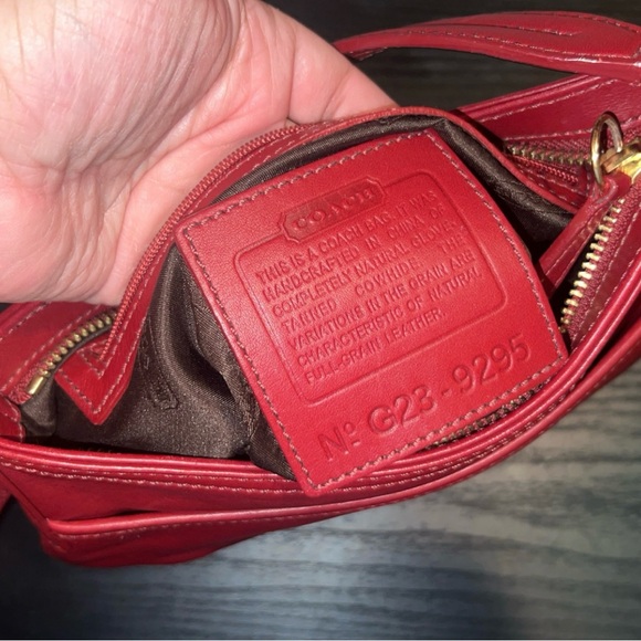 COACH Vintage 9295 Wristlet in Red Leather - Picture 11 of 11